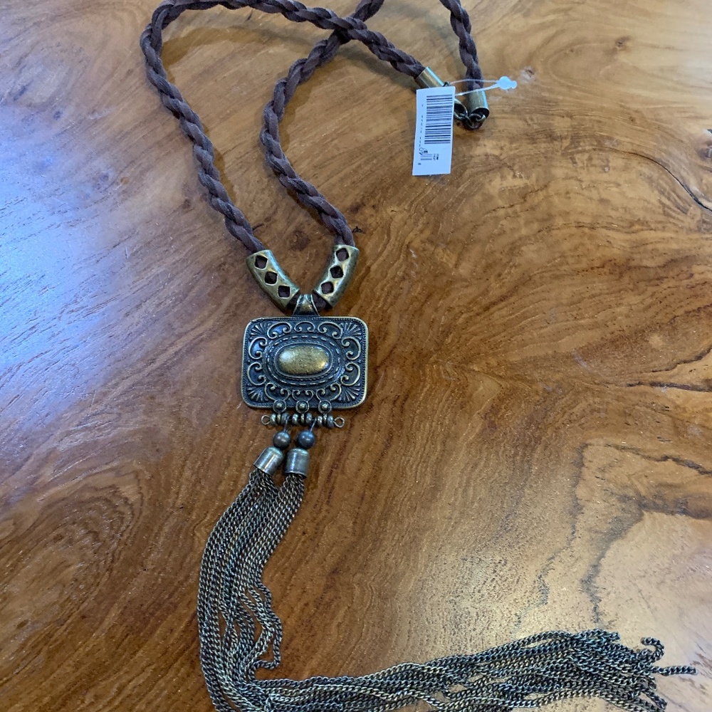 BOHEMIAN NECKLACE NWT
